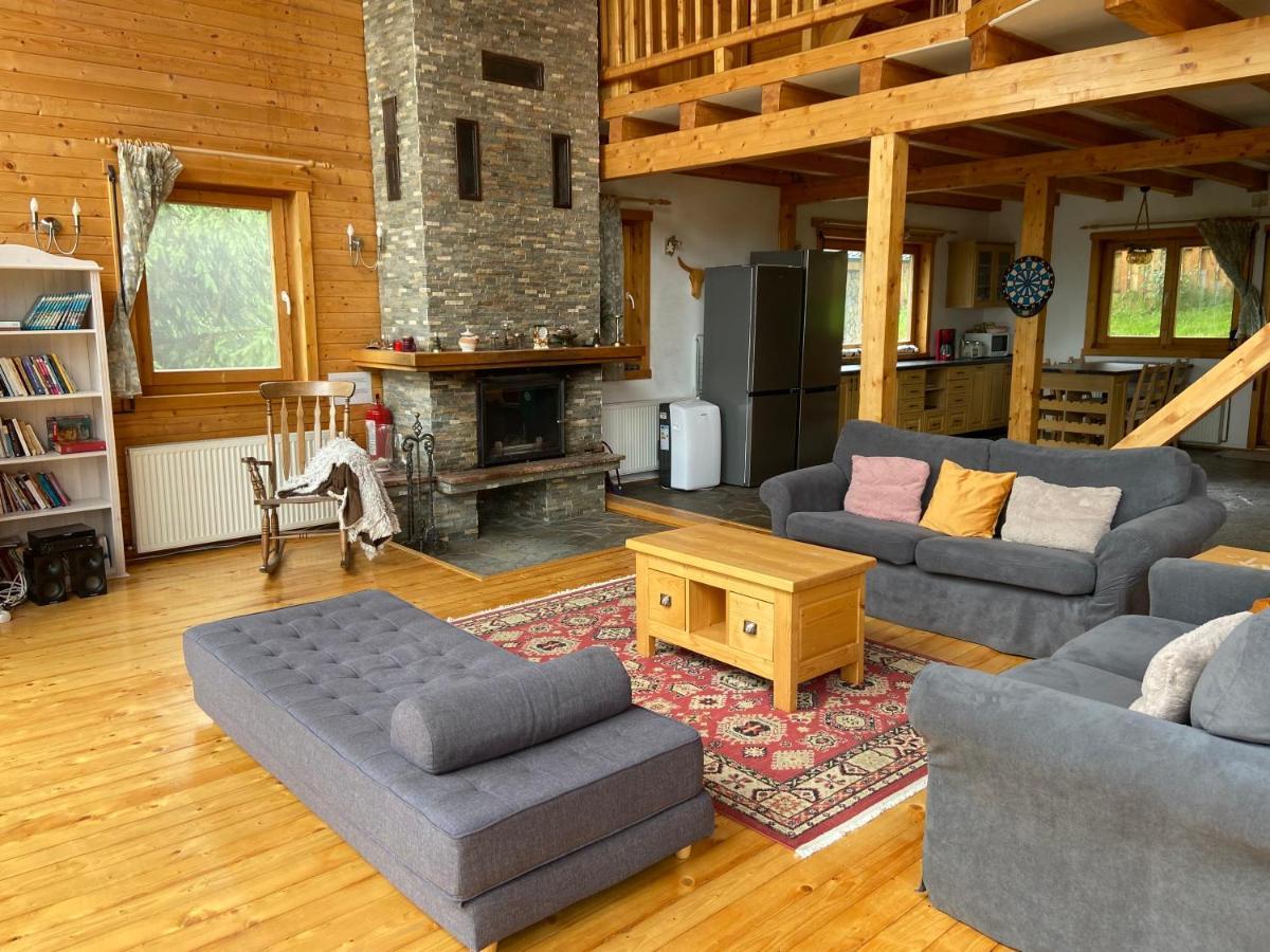 בראן Carpathian Log Home מראה חיצוני תמונה
