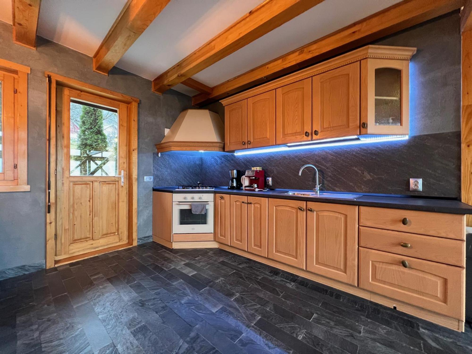 בראן Carpathian Log Home מראה חיצוני תמונה