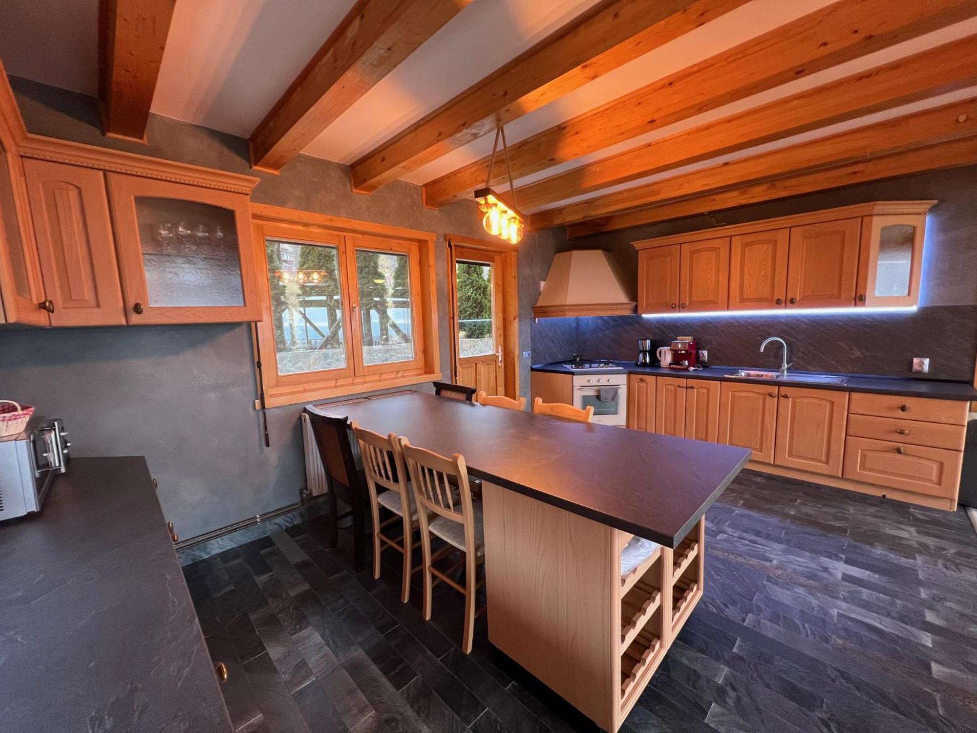בראן Carpathian Log Home מראה חיצוני תמונה